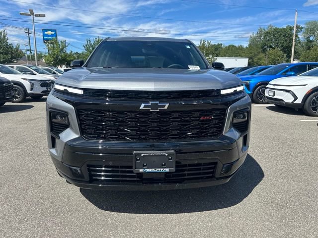 New 2026 Chevrolet Traverse RS w/ LPO, Floor Liner Package AWD/4WD image 8