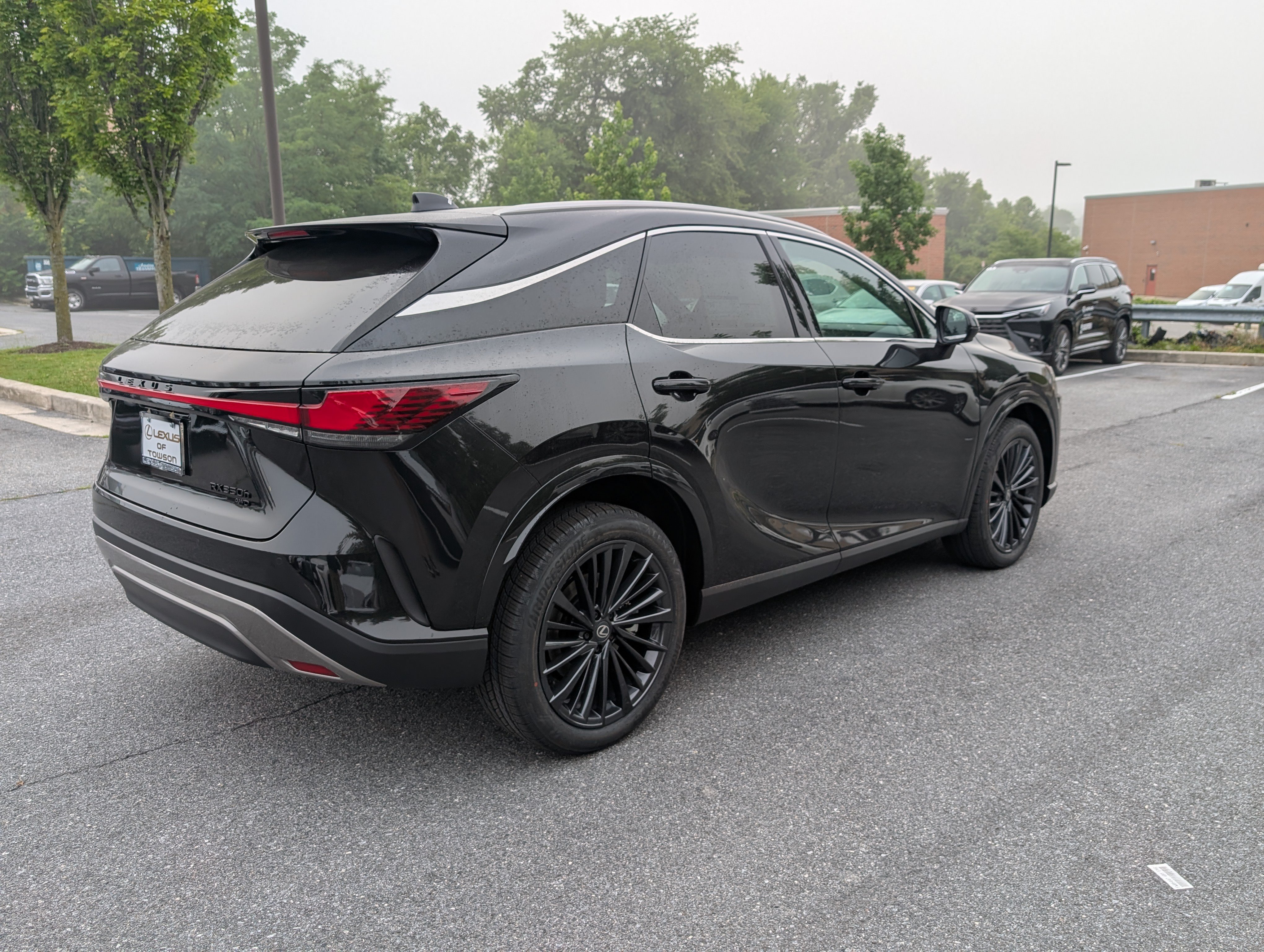 New 2026 Lexus RX 350h AWD/4WD image 2