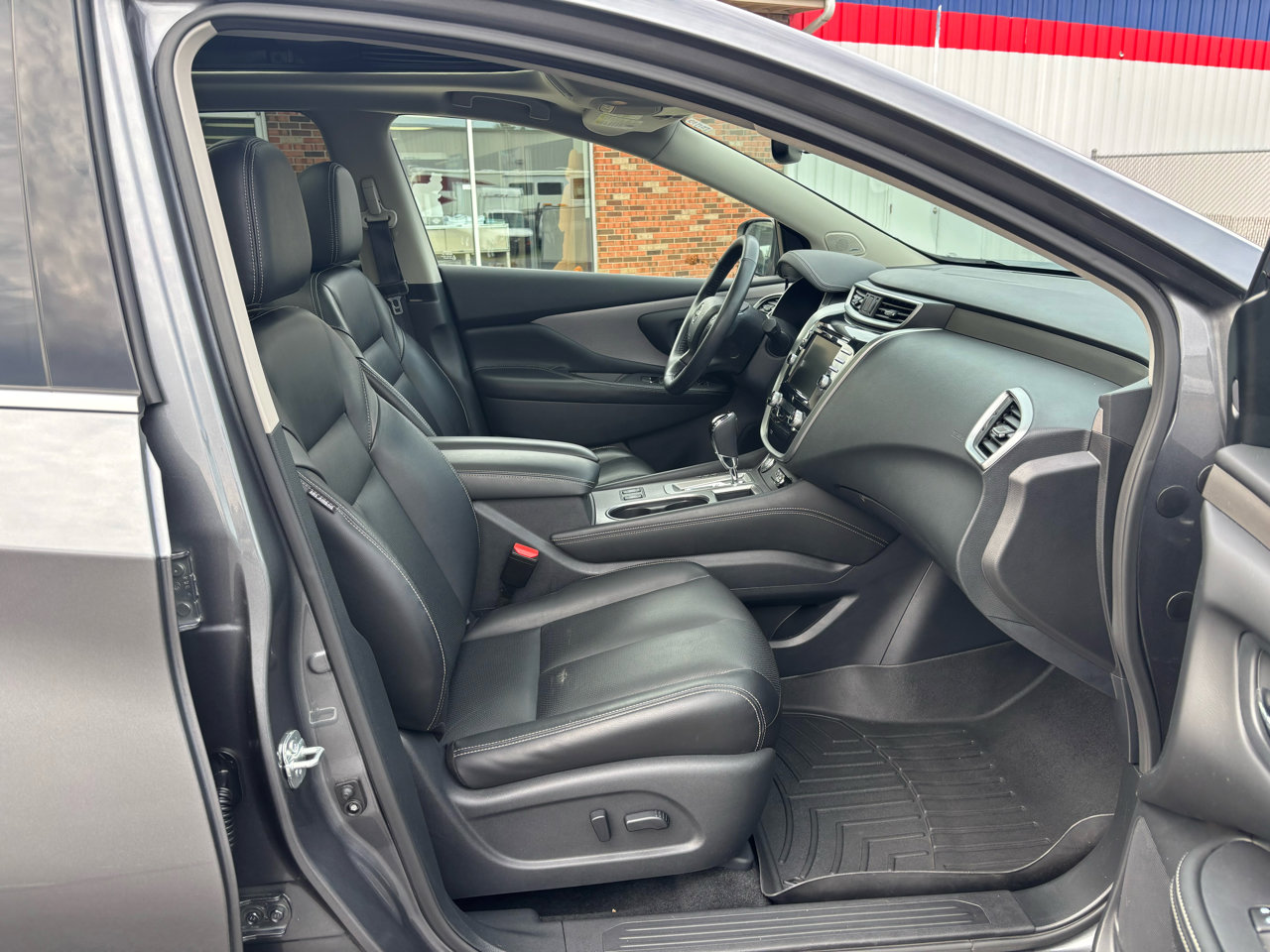 Used 2023 Nissan Murano SL w/ SL Moonroof Package image 13