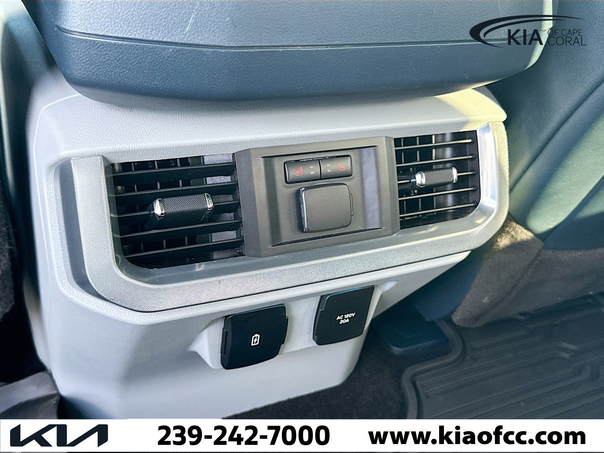 Used 2022 Ford F150 Limited image 17