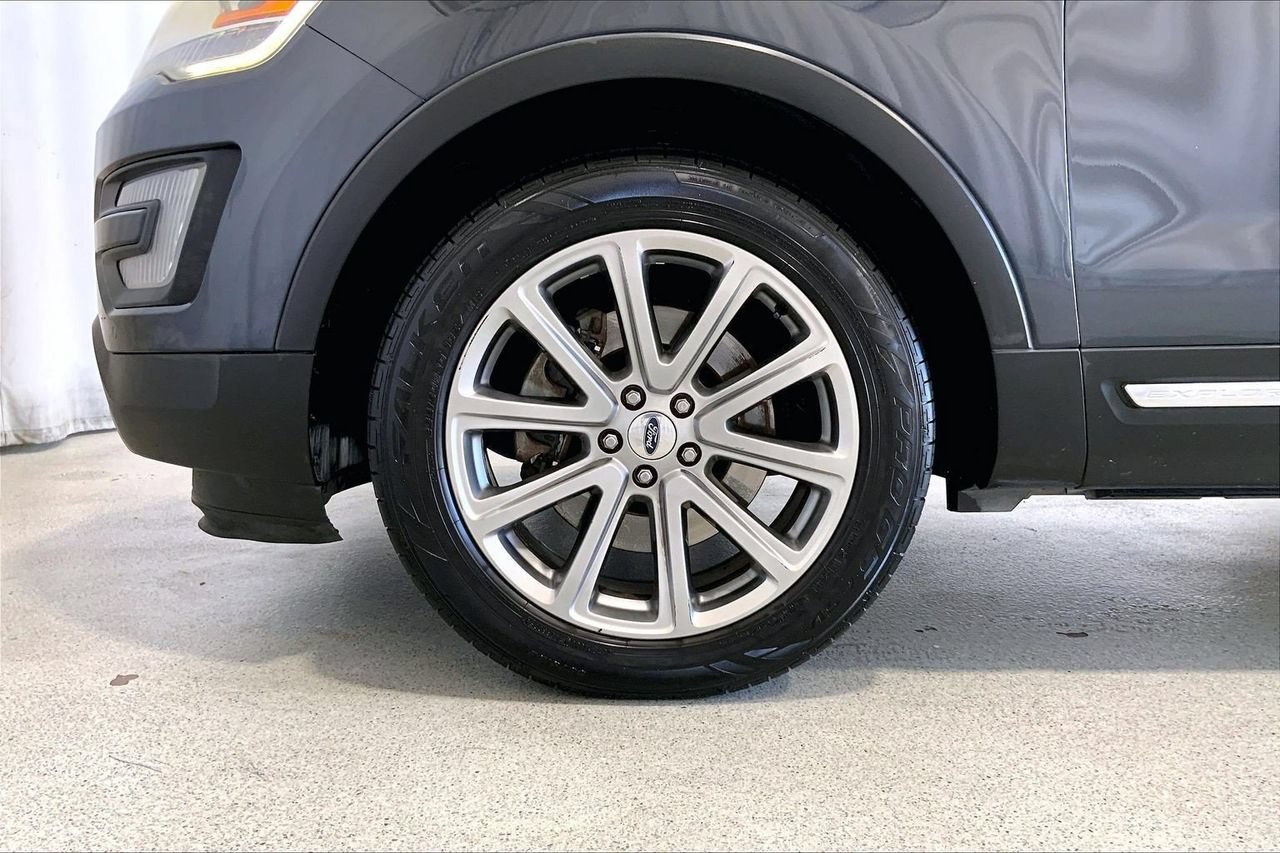 Used 2017 Ford Explorer Limited FWD image 8