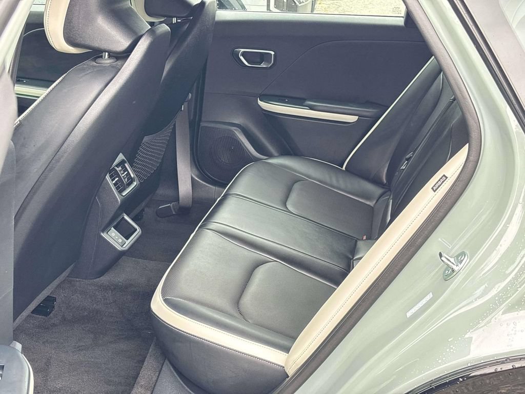 Certified 2025 Kia K4 GT-Line Turbo FWD image 11