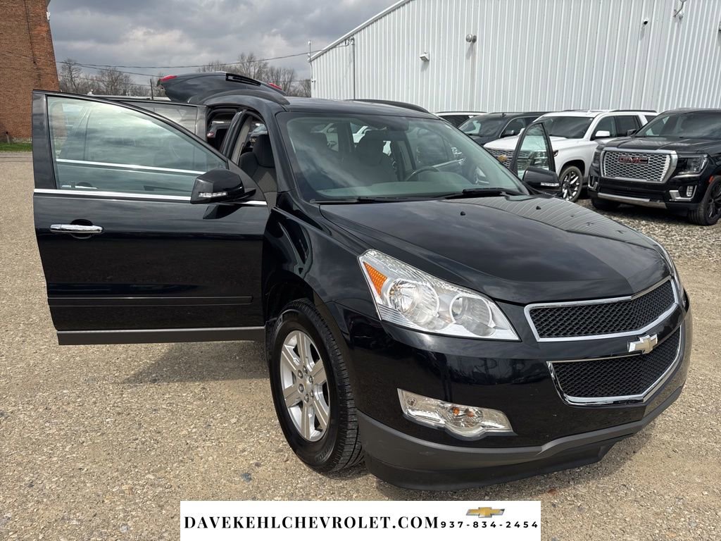 Used 2011 Chevrolet Traverse LT image 38