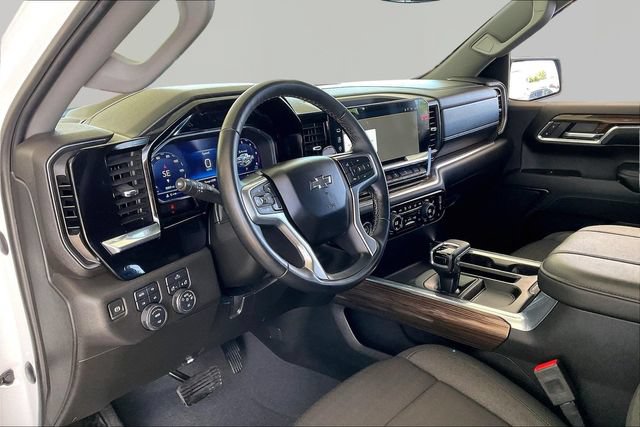 Used 2024 Chevrolet Silverado 1500 RST w/ Z71 Off-Road Package AWD/4WD image 12