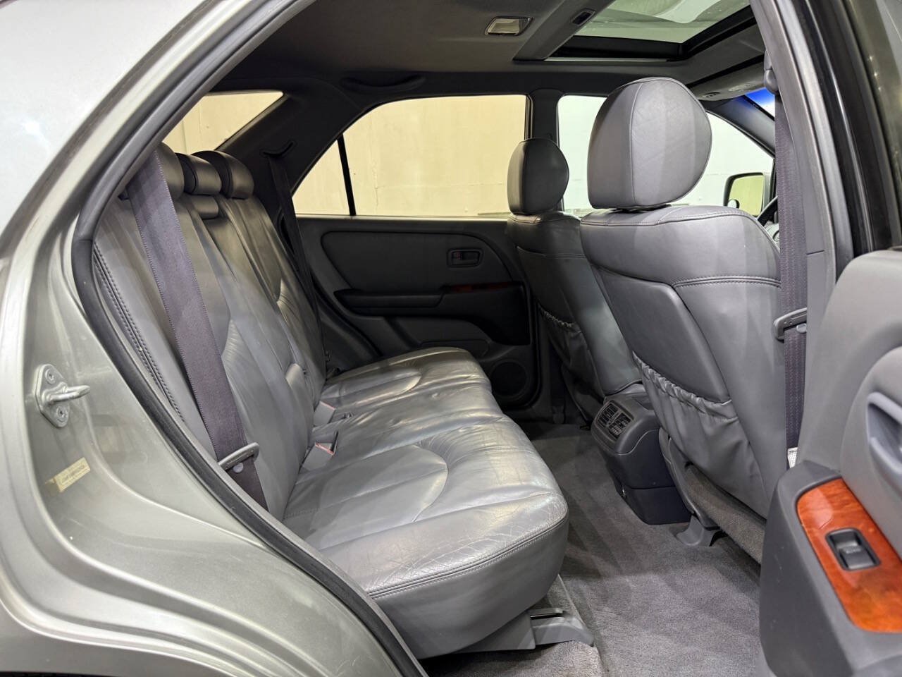 Used 2000 Lexus RX 300 4WD image 10