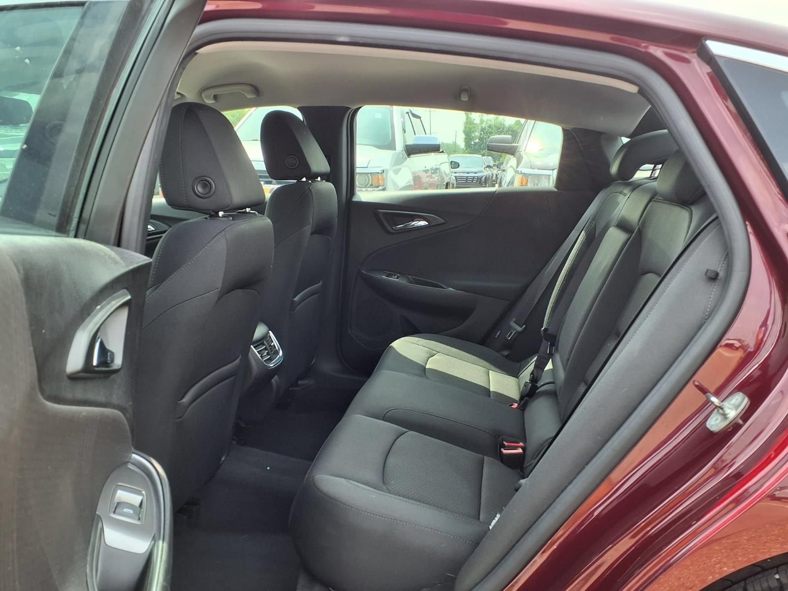 Used 2016 Chevrolet Malibu LT FWD image 10