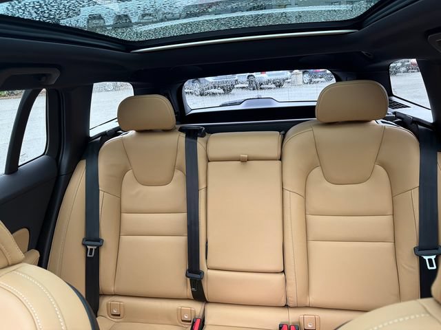 Used 2025 Volvo V60 B5 Cross Country Ultra w/ Protection Package Premier AWD/4WD image 37