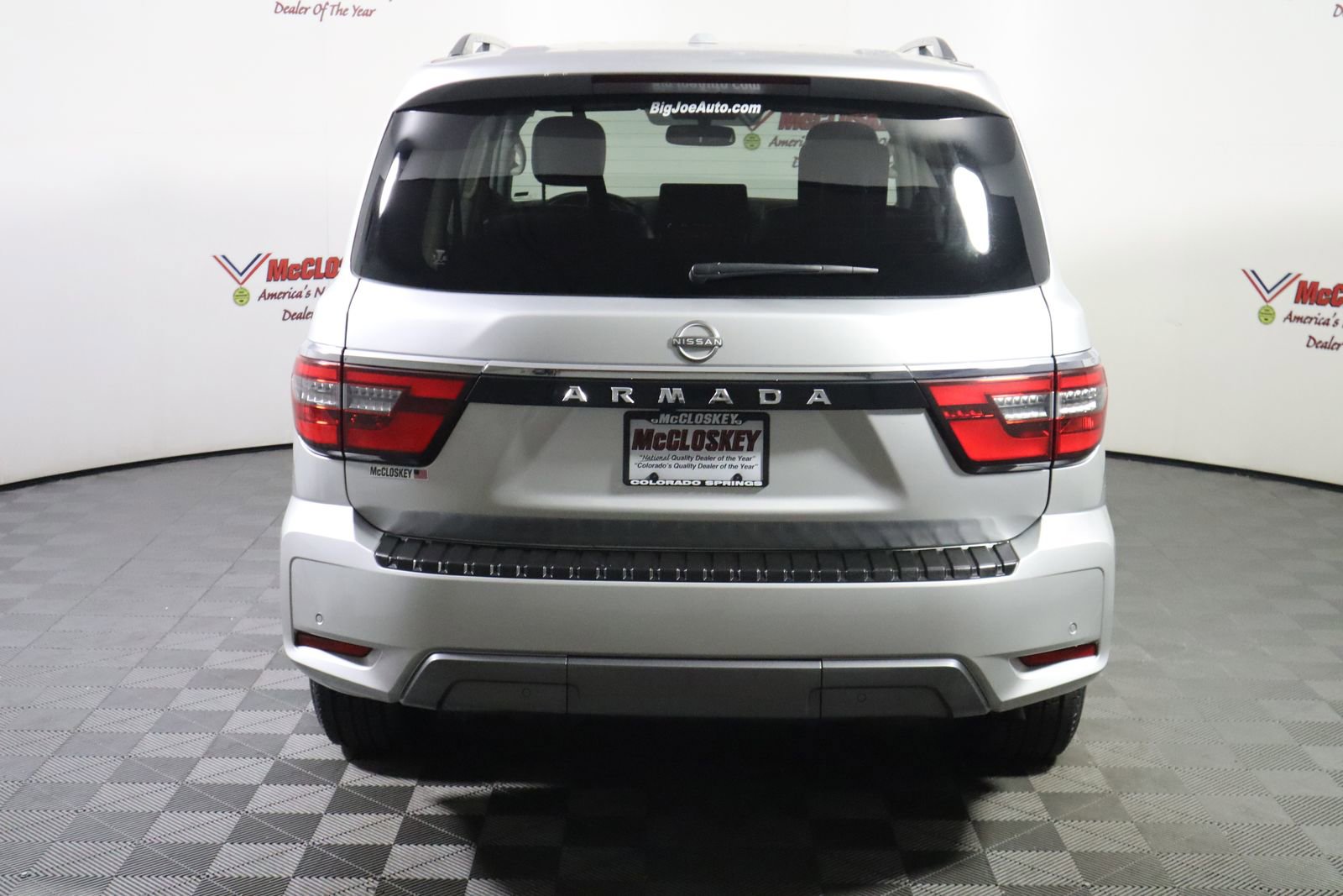 Used 2023 Nissan Armada SV image 9