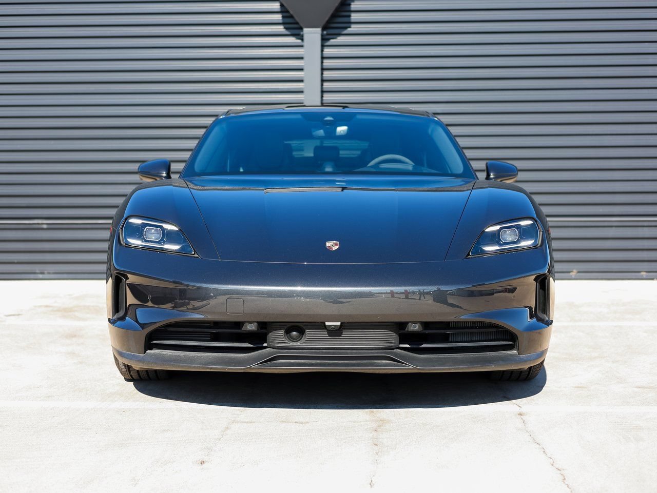 Used 2025 Porsche Taycan 4S AWD/4WD image 10