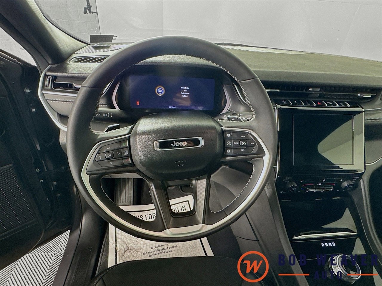 Used 2025 Jeep Grand Cherokee L Altitude image 11