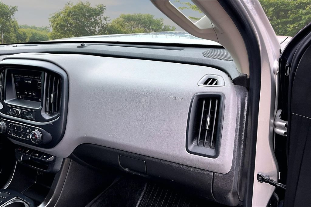 Used 2019 Chevrolet Colorado W/T w/ WT Convenience Package AWD/4WD image 16