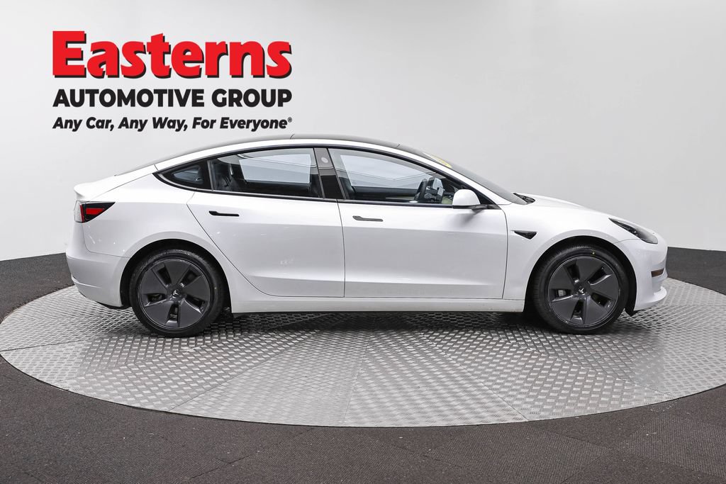 Used 2023 Tesla Model 3 Standard Range RWD image 4