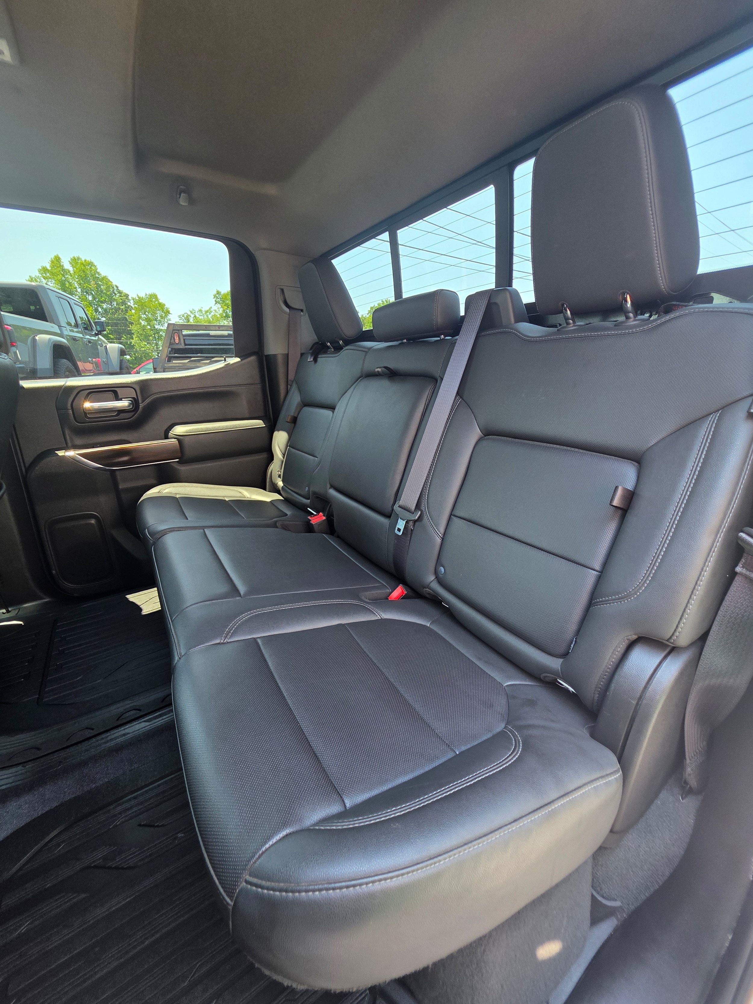 Used 2021 GMC Sierra 1500 SLT w/ SLT Premium Plus Package AWD/4WD image 22