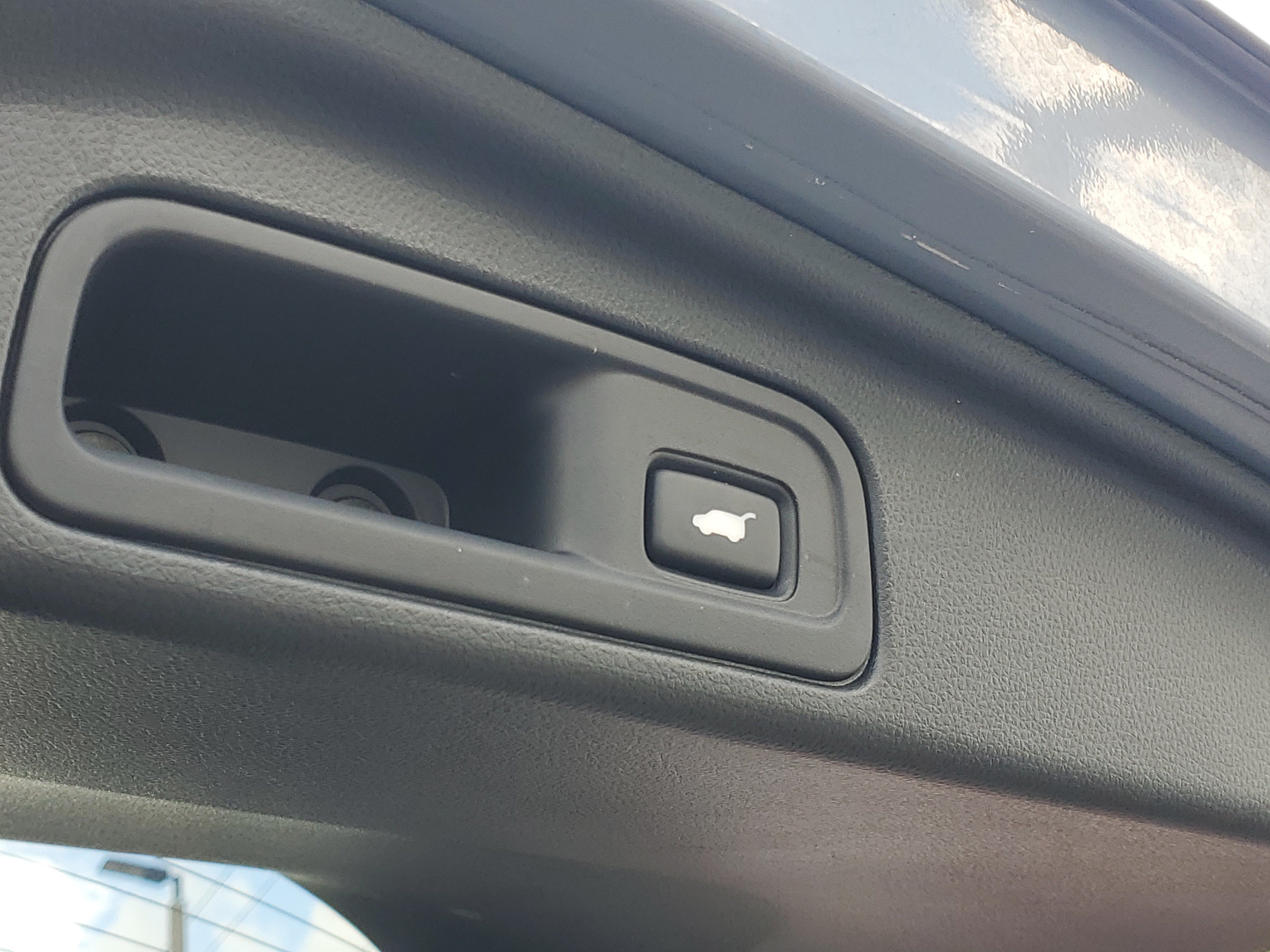 Used 2022 Honda Pilot TrailSport image 10
