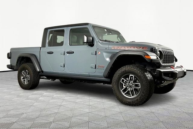 Used 2024 Jeep Gladiator Mojave w/ Technology Group image 3