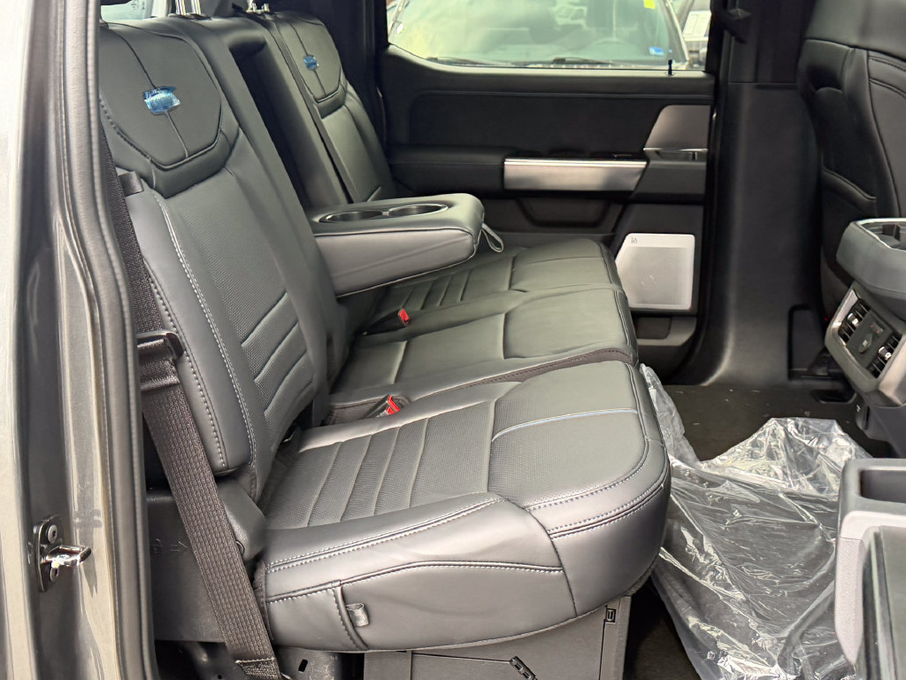 New 2026 Ford F350 Platinum w/ Tremor Off-Road Package AWD/4WD image 22