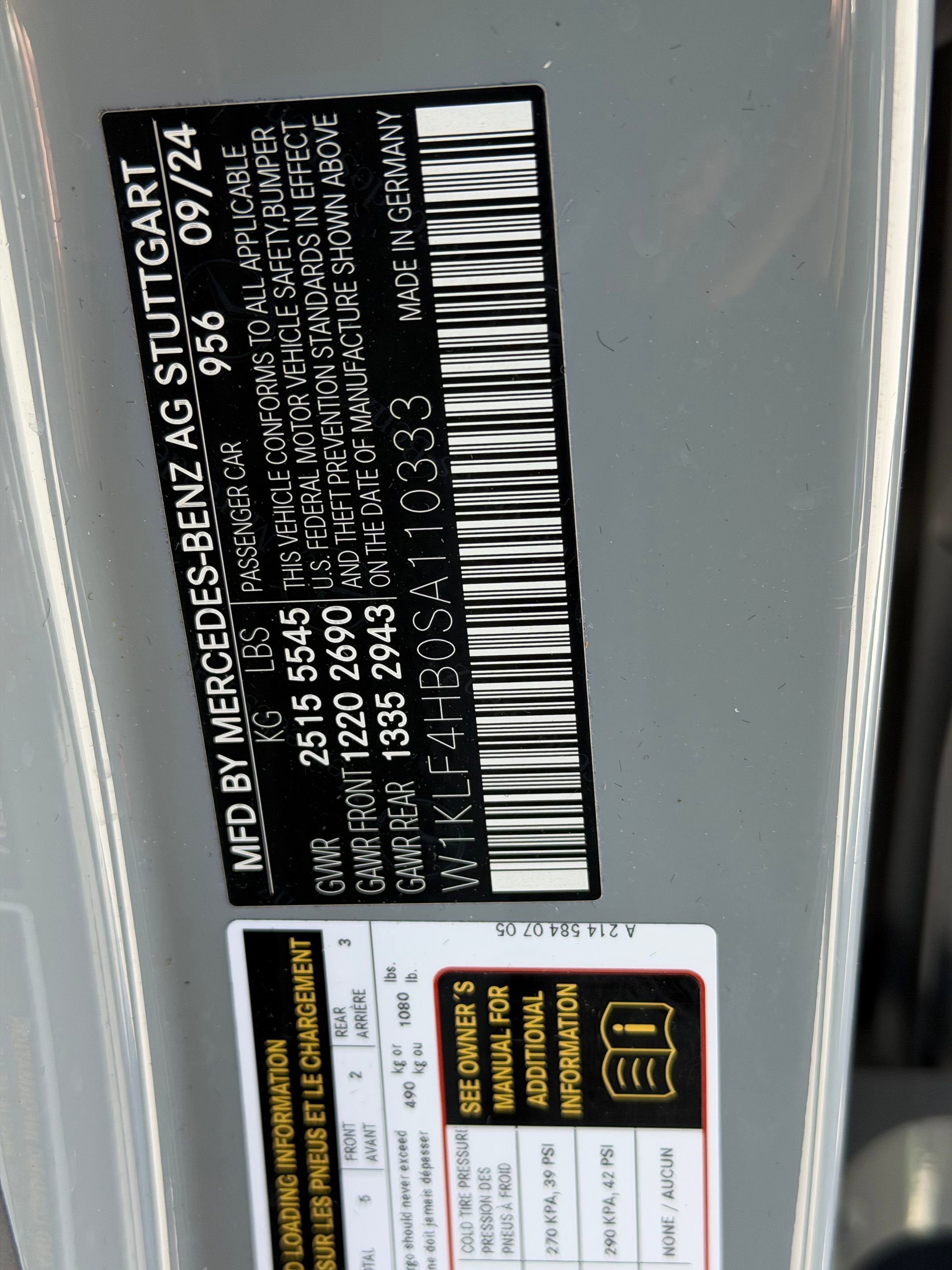 Used 2025 Mercedes-Benz E 350 4MATIC Sedan image 28