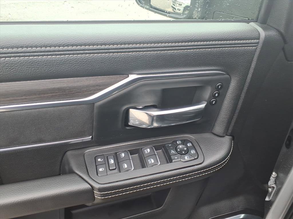 New 2026 RAM 2500 Laramie AWD/4WD image 15