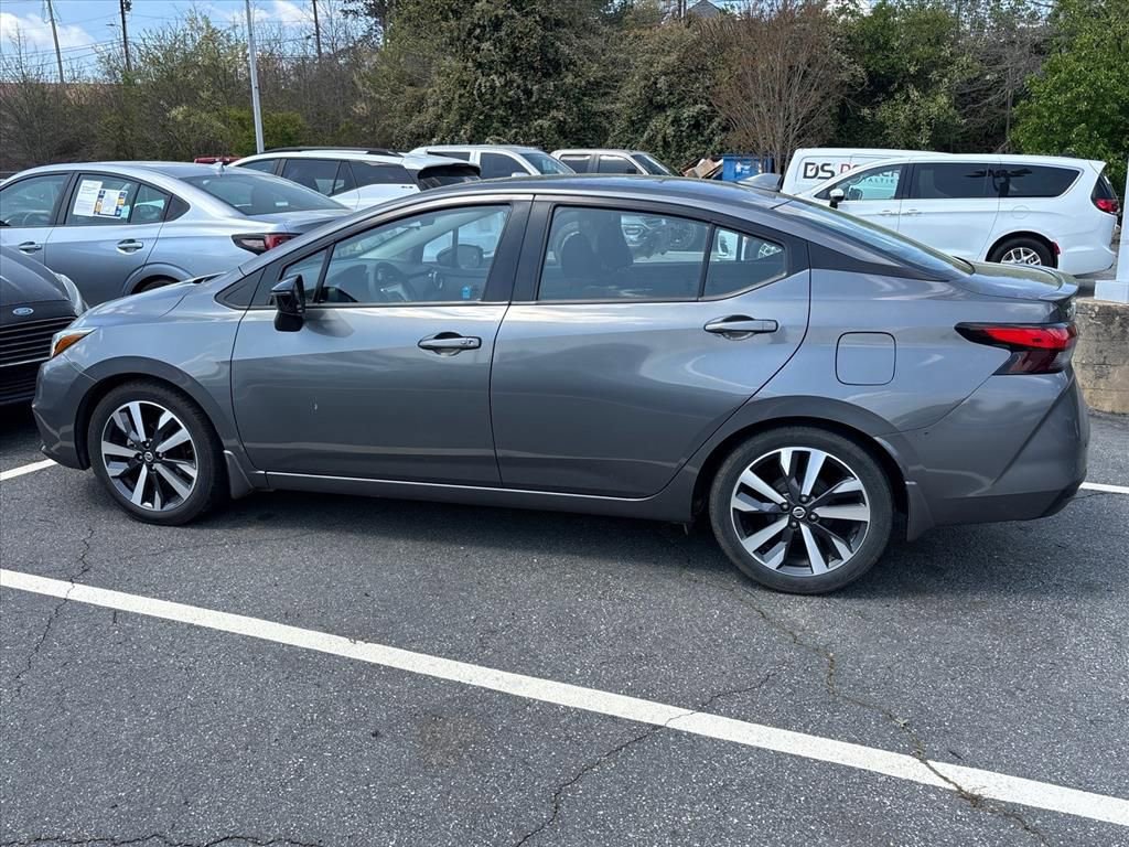 Used 2020 Nissan Versa SR image 10