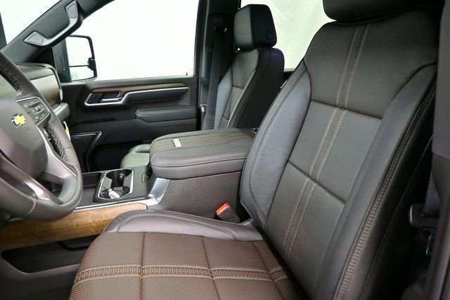 New 2025 Chevrolet Silverado 2500 High Country w/ Technology Package image 16