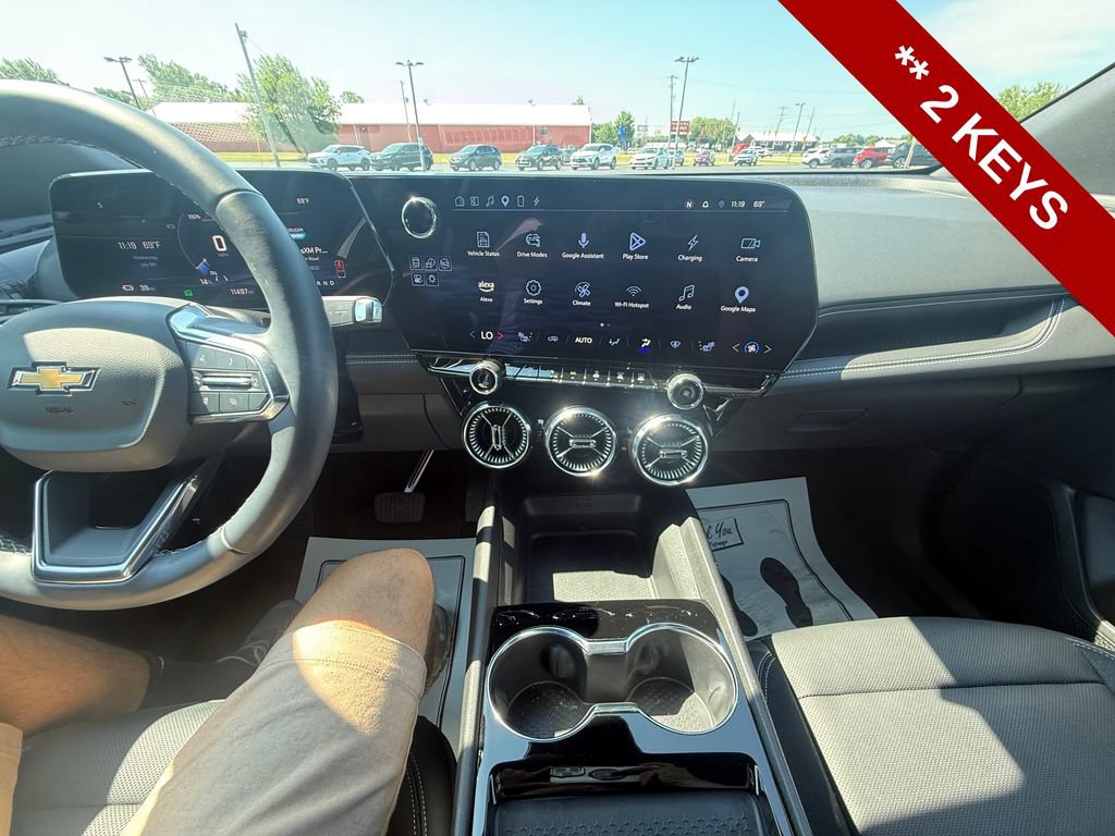 Used 2024 Chevrolet Blazer EV LT AWD/4WD image 24