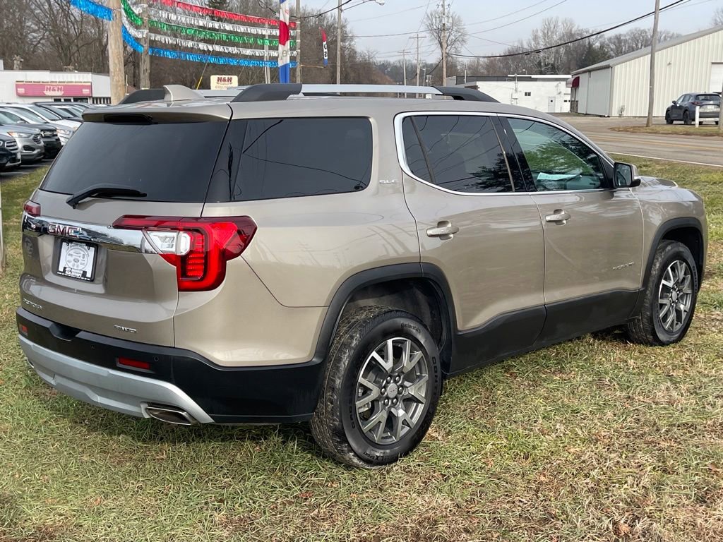 Used 2023 GMC Acadia SLE w/ Driver Convenience Package image 3