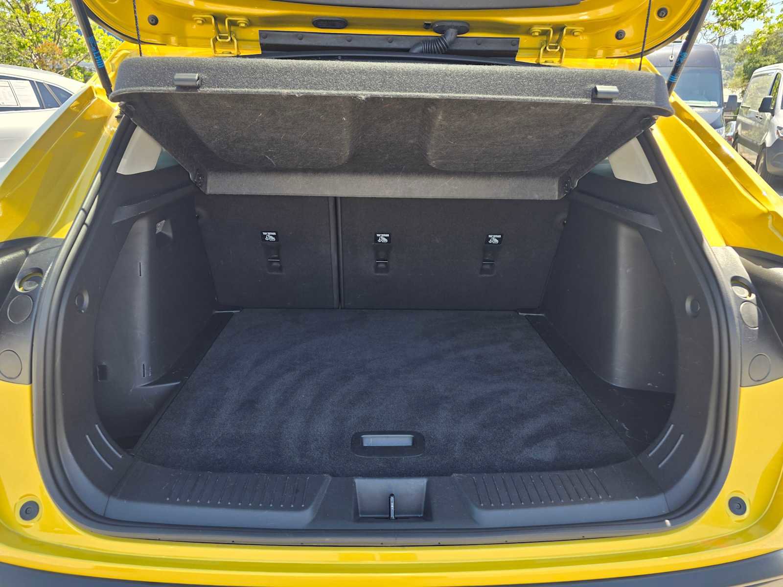 Used 2024 Chevrolet Trax ACTIV w/ Sunroof Package FWD image 16