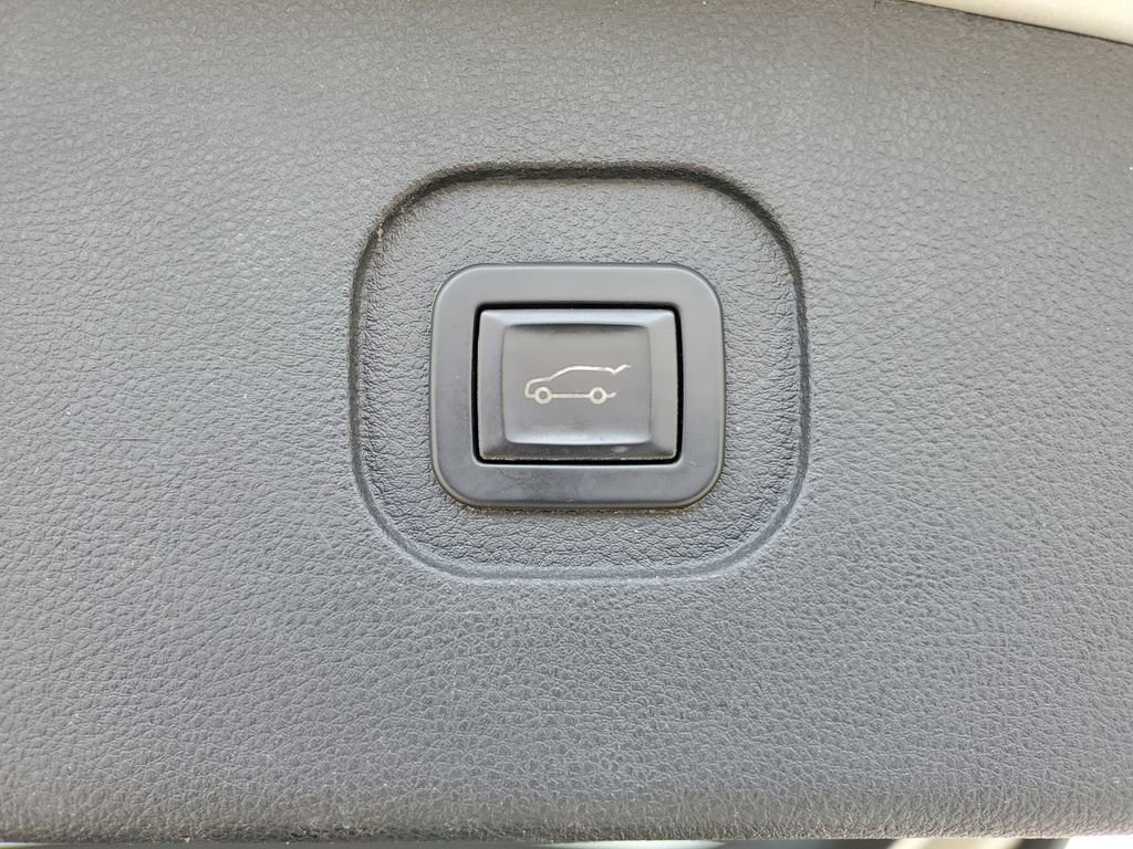 Used 2016 Chevrolet Equinox LT w/ Convenience Package FWD image 26
