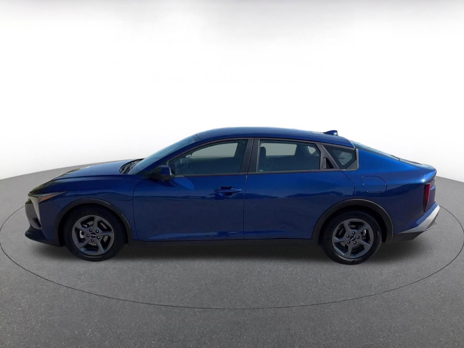Used 2025 Kia K4 FWD image 9