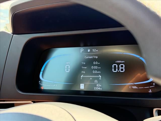 Certified 2025 Hyundai Elantra SE FWD image 16