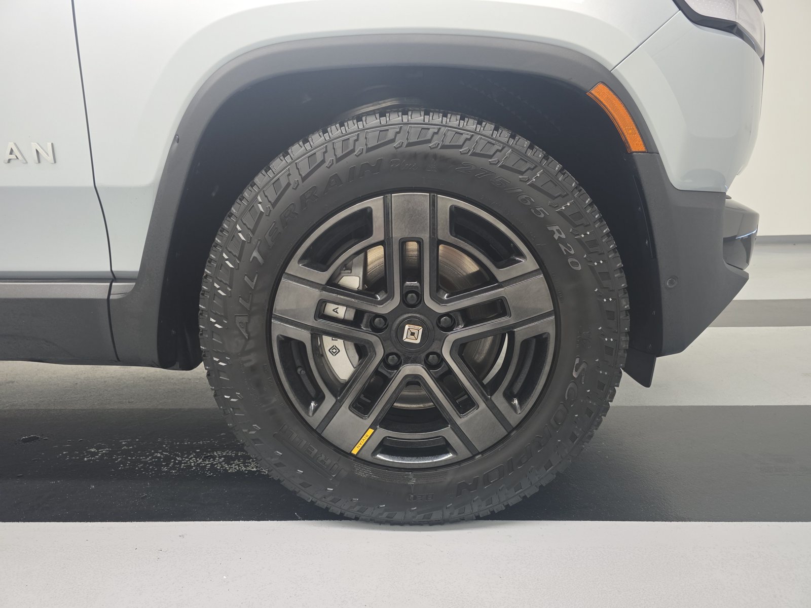 Used 2024 Rivian R1T Adventure Dual AWD/4WD image 11
