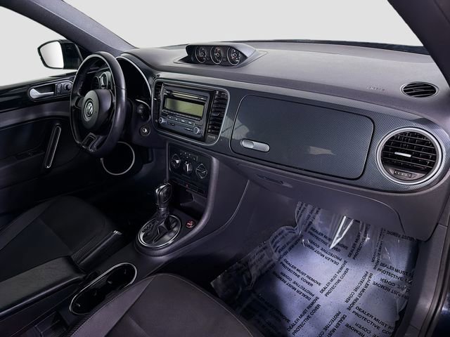 Used 2013 Volkswagen Beetle 2.0T image 26