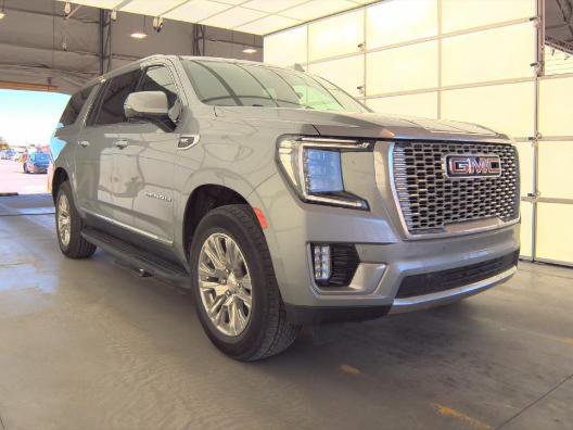Used 2024 GMC Yukon XL Denali image 3