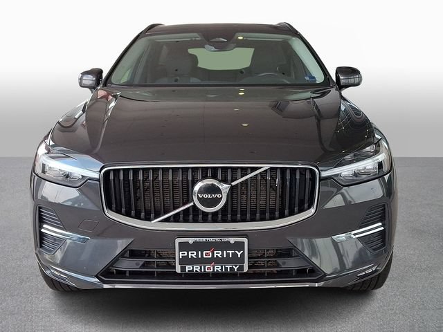 Used 2022 Volvo XC60 B5 Momentum AWD/4WD image 2