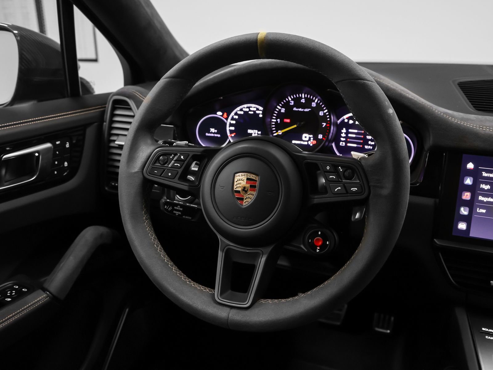 Certified 2022 Porsche Cayenne Turbo GT image 46