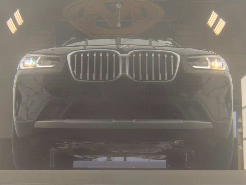 Used 2023 BMW X3 xDrive30i w/ Premium Package image 7