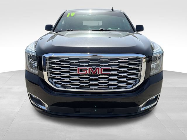 Used 2019 GMC Yukon Denali w/ Denali Ultimate Package AWD/4WD image 2