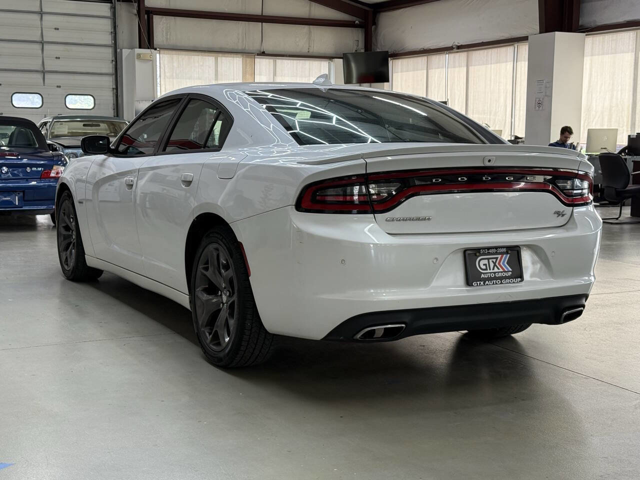 Used 2015 Dodge Charger R/T w/ Plus Group RWD image 2