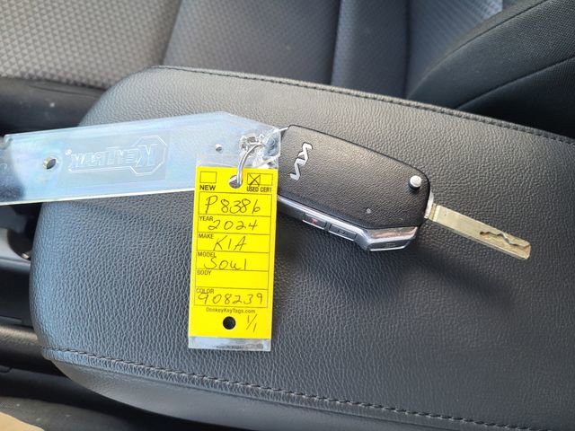 Used 2024 Kia Soul LX w/ Option Group 015 image 22