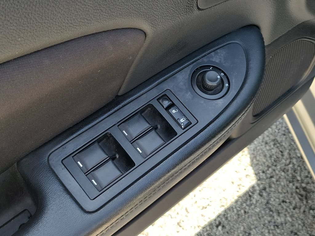 Used 2014 Chrysler 200 Touring w/ 200 S Group FWD image 18