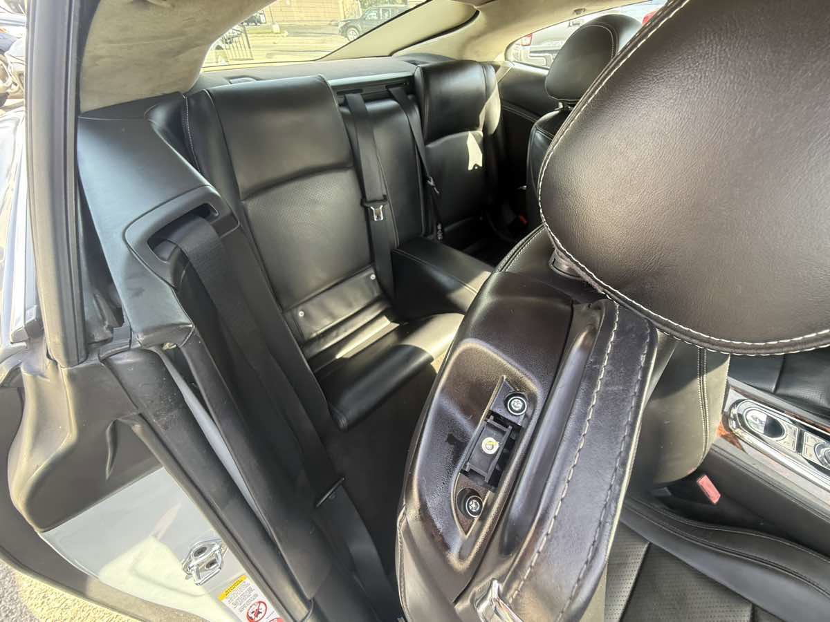 Used 2011 Jaguar XK image 22