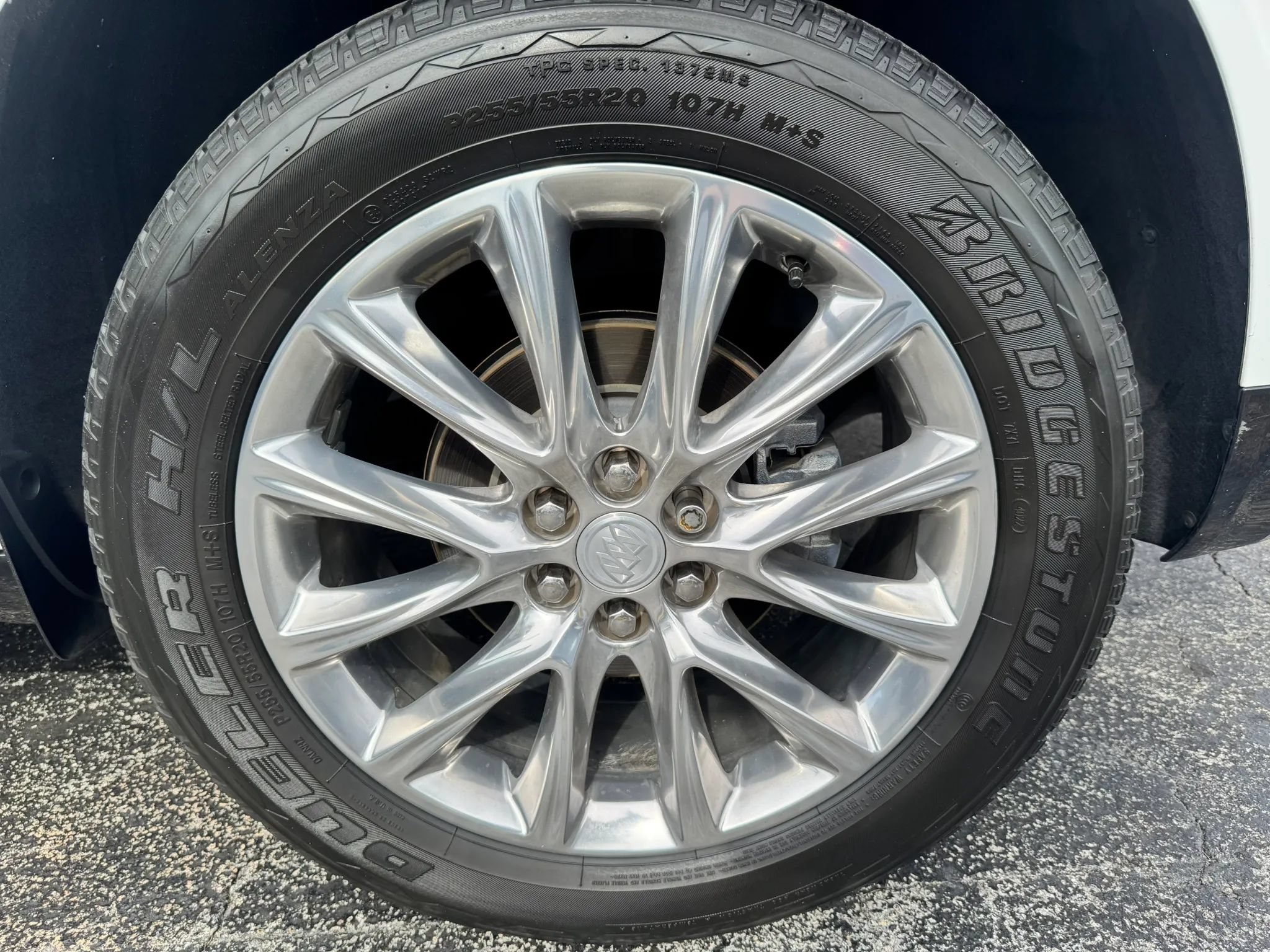 Used 2019 Buick Enclave Premium w/ Experience Buick Package FWD image 40