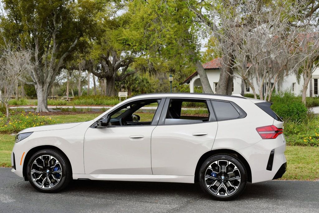 Used 2025 BMW X3 M50 w/ Premium Package image 32