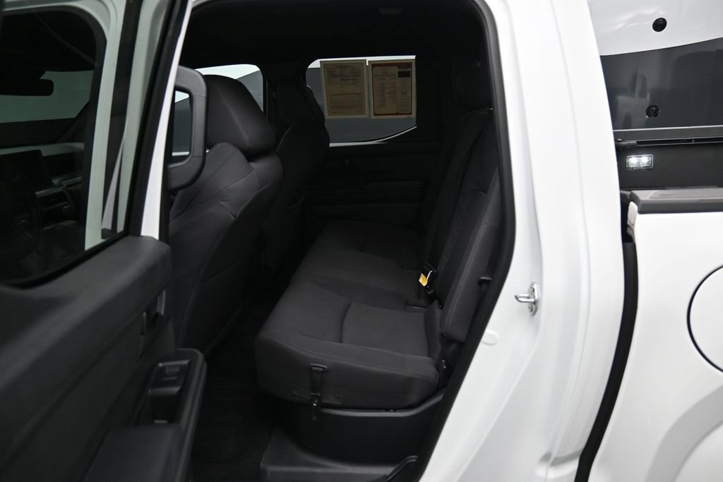 Used 2025 Toyota Tacoma SR5 AWD/4WD image 27