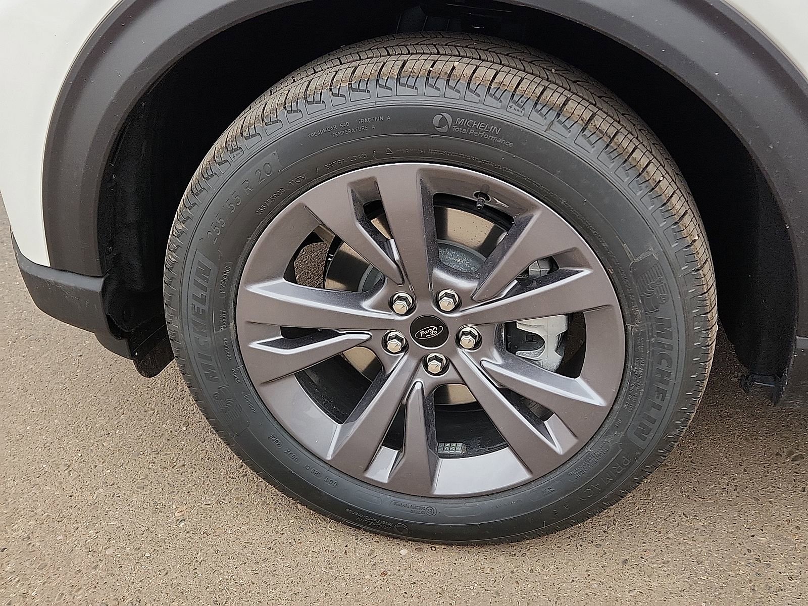 New 2026 Ford Explorer Active w/ Active Comfort Package image 7