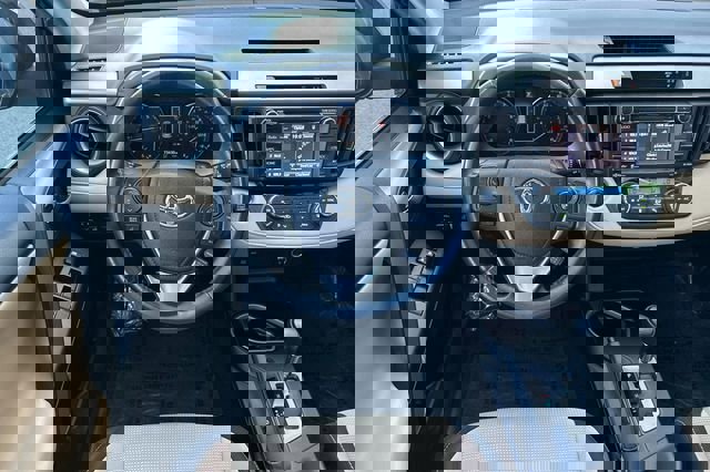 Used 2018 Toyota RAV4 XLE image 16