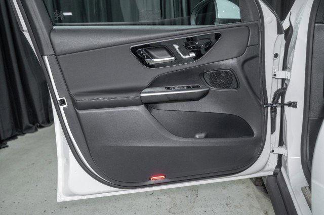 Certified 2026 Mercedes-Benz GLC 300 4MATIC image 10