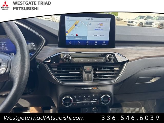 Used 2020 Ford Escape Titanium AWD/4WD image 14