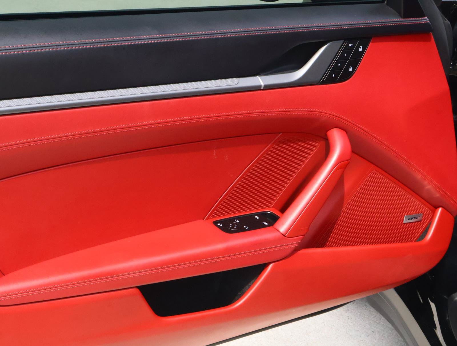 Used 2022 Porsche 911 Carrera RWD image 12