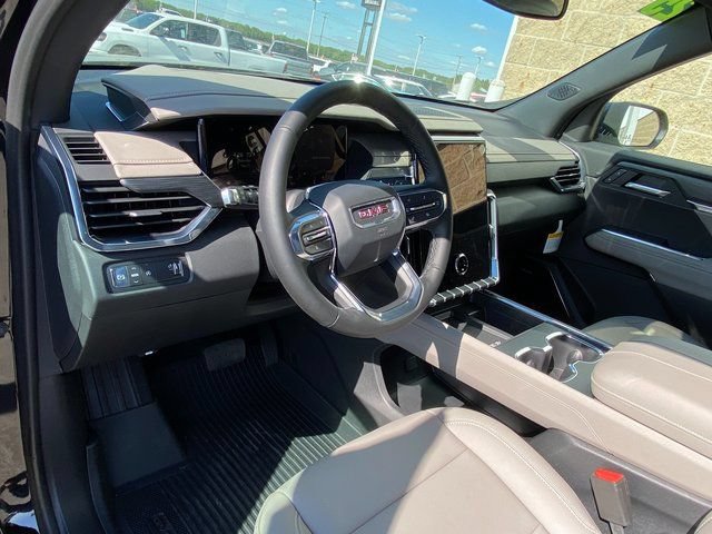 New 2025 GMC Acadia Elevation w/ Elevation Premium Package FWD image 16